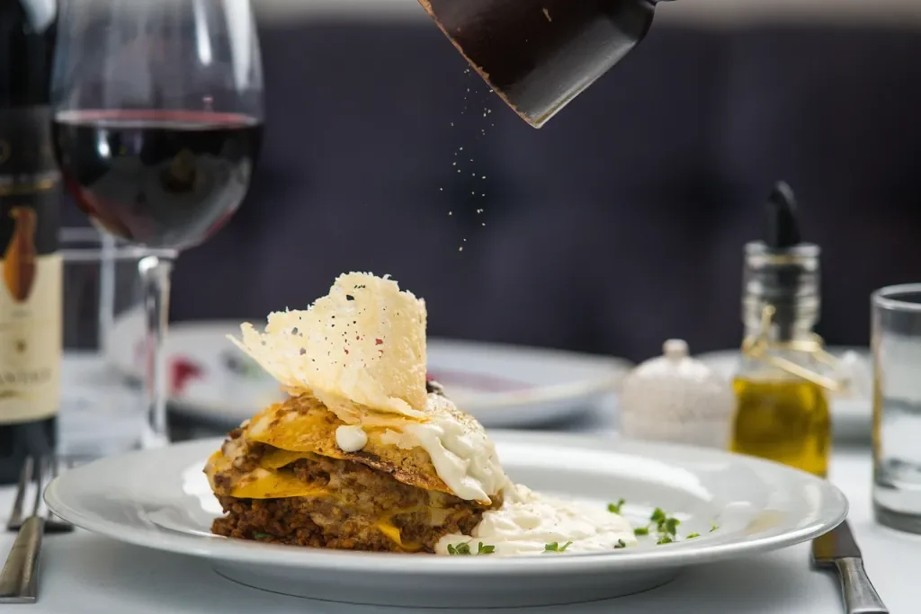 Klasyczne meble restauracyjne